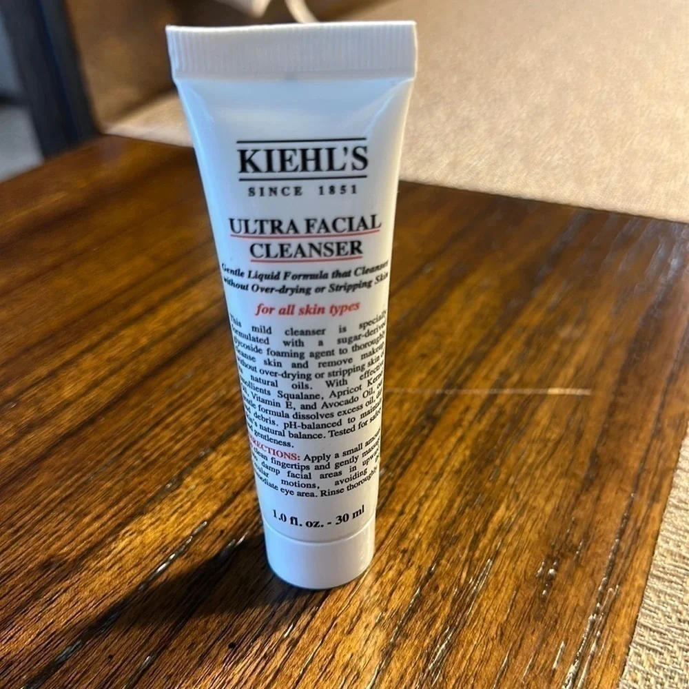 KIEHL’S Ultra Facial Cleanser AND Super Multi-Corrective Soft cream - Picture 5 of 5